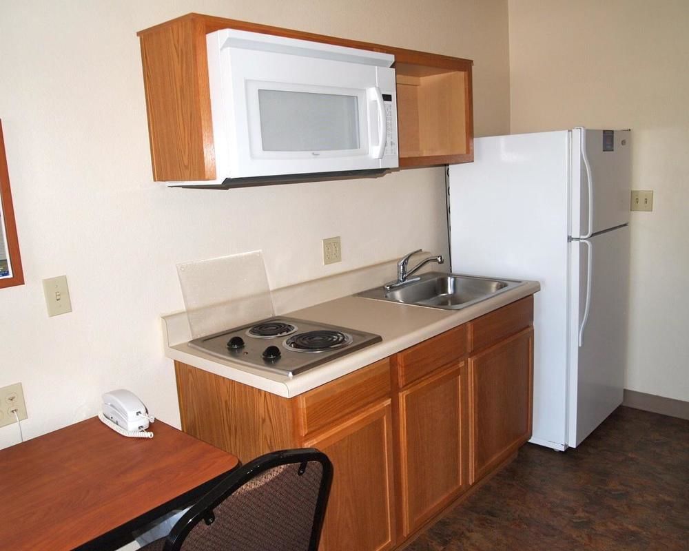 Woodspring Suites Мидленд Экстерьер фото