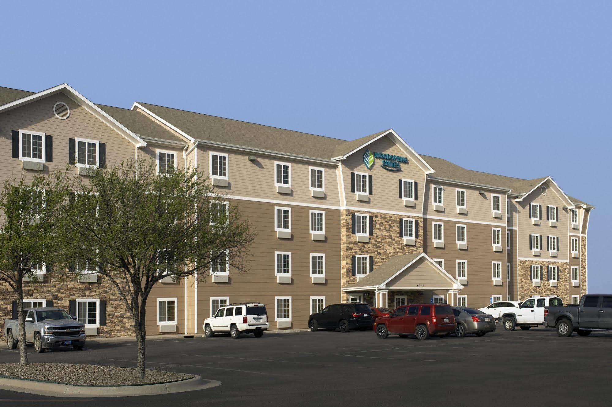 Woodspring Suites Мидленд Экстерьер фото