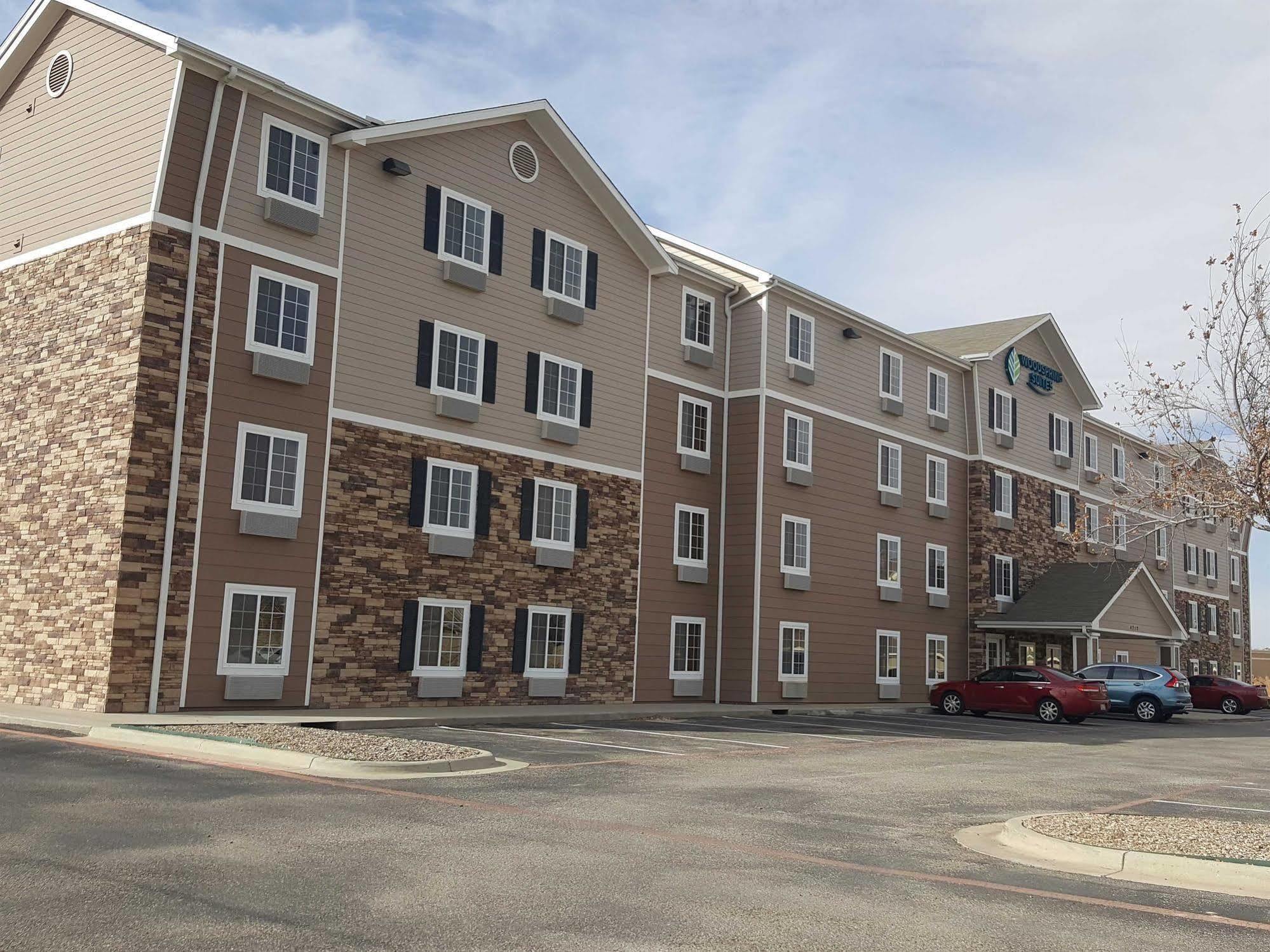Woodspring Suites Мидленд Экстерьер фото